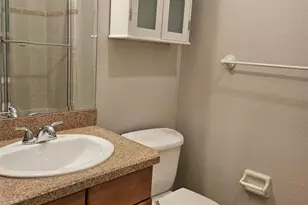 1005 Edison Park Ct, Tampa, FL 33606 - Photo 18