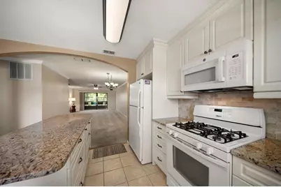 5970 80th Street N #411, Saint Petersburg, FL 33709 - Photo 6