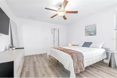 31366 Barrel Wave Way, Wesley Chapel, FL 33545 - Photo 28