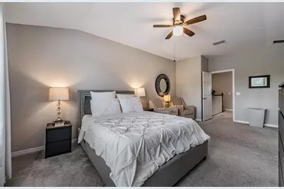 29947 Southwell Lane, Wesley Chapel, FL 33543 - Photo 18