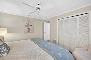 11671 Harborside Cir, Largo, FL 33773 - Photo 36