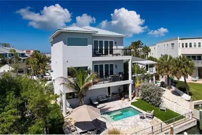 306 Bay Plz, Treasure Island, FL 33706 - Photo 58