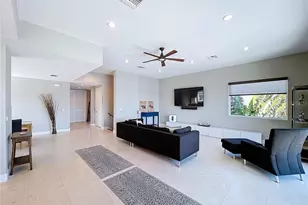 306 Bay Plaza, Treasure Island, FL 33706 - Photo 10
