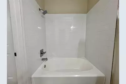 4323 Bayside Village Drive #202, Tampa, FL 33615 - Photo 18