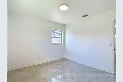 8639 May Circle, Tampa, FL 33614 - Photo 18