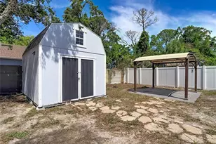 8639 May Cir, Tampa, FL 33614 - Photo 44