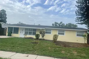 3712 W Wallace Ave, Tampa, FL 33611 - Photo 2