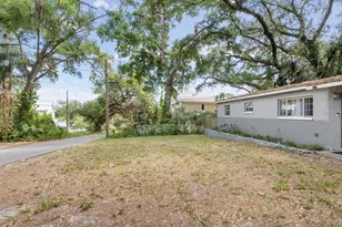 8512 N 29th St, Tampa, FL 33604 - Photo 34