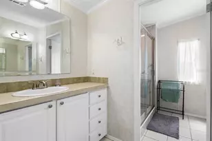 164 S St Thomas Cir, Apollo Beach, FL 33572 - Photo 18