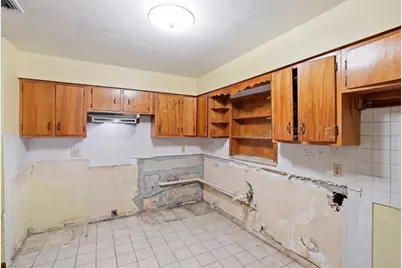 6650 Hibiscus Avenue S, South Pasadena, FL 33707 - Photo 8