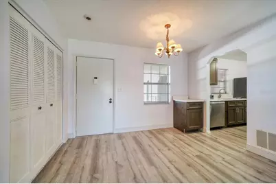 8693 Bardmoor Boulevard #205, Seminole, FL 33777 - Photo 6