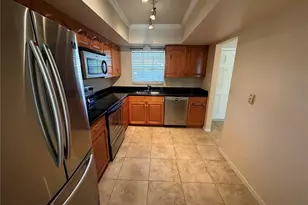 10335 Carrollwood Ln, Tampa, FL 33618 - Photo 10