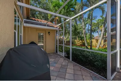970 Southern Pine Court NE, Saint Petersburg, FL 33703 - Photo 36