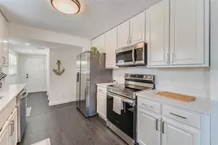 4651 22nd Ave N, Saint Petersburg, FL 33713 - Photo 20