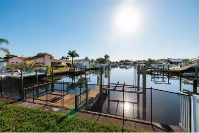 9773 1st Street NE, Saint Petersburg, FL 33702 - Photo 24