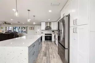 9773 1st St NE, Saint Petersburg, FL 33702 - Photo 12