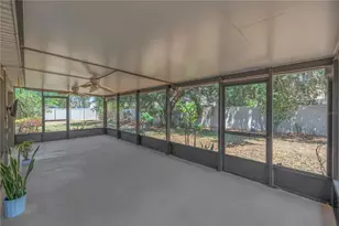 10510 Summer Azure Dr, Riverview, FL 33578 - Photo 6