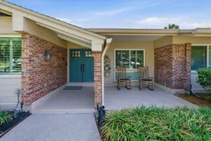 4014 Carrollwood Village Dr, Tampa, FL 33618 - Photo 2