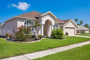 10020 Cypress Shadow Ave, Tampa, FL 33647 - Photo 2