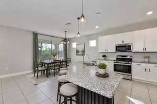 6207 Voyagers Pl, Apollo Beach, FL 33572 - Photo 8