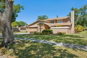 3103 Taragrove Dr, Tampa, FL 33618 - Photo 2