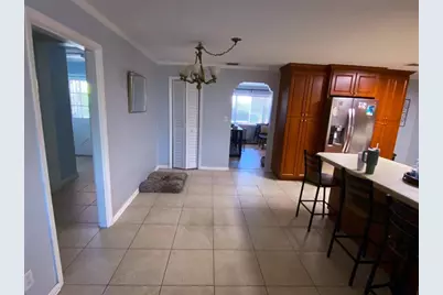 [Address not provided], Tampa, FL 33609 - Photo 4