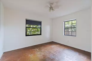 13338 Lake George Ln, Tampa, FL 33618 - Photo 26
