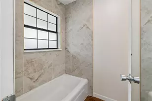 13338 Lake George Ln, Tampa, FL 33618 - Photo 10