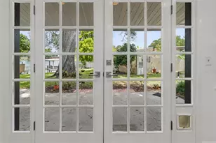 13338 Lake George Ln, Tampa, FL 33618 - Photo 18