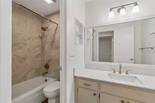 13338 Lake George Ln, Tampa, FL 33618 - Photo 24