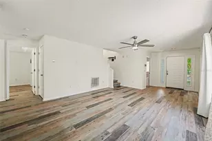 5865 Meadowpark Pl, Lithia, FL 33547 - Photo 2