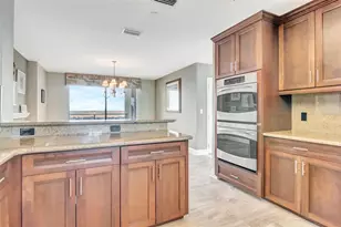 1560 Gulf Blvd, Clearwater Beach, FL 33767 - Photo 12
