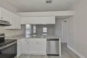 1720 Oak Branch Ct, Brandon, FL 33511 - Photo 10