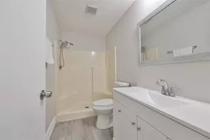 1720 Oak Branch Ct, Brandon, FL 33511 - Photo 16