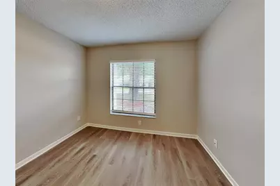 [Address not provided], Tampa, FL 33624 - Photo 10