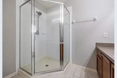 9084 Iron Oak Avenue, Tampa, FL 33647 - Photo 18