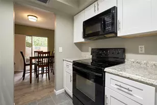 11905 Lakemist Cir, Temple Terrace, FL 33617 - Photo 12