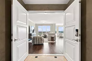 555 5th Ave NE, Saint Petersburg, FL 33701 - Photo 10