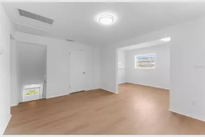 125 8th Avenue NE, Saint Petersburg, FL 33701 - Photo 4