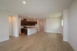 5152 Creek Sand Dr, Apollo Beach, FL 33572 - Photo 4