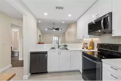 10780 43rd Street N #707, Clearwater, FL 33762 - Photo 12