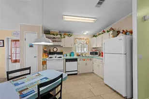38052 Lawanda Loop, Zephyrhills, FL 33542 - Photo 12