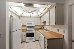 2261 Shelly Dr, Palm Harbor, FL 34684 - Photo 10