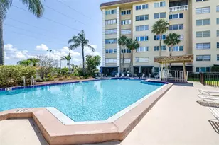 8950 Park Blvd, Seminole, FL 33777 - Photo 12