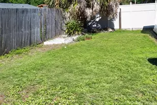 8204 Trammell Trail, Tampa, FL 33619 - Photo 16