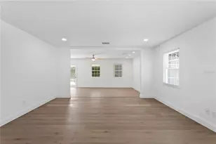 4704 W Brookwood Dr, Tampa, FL 33629 - Photo 10