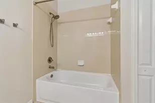 3566 High Hampton Cir, Tampa, FL 33610 - Photo 26