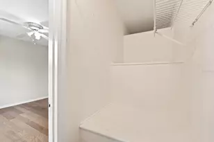 16573 Brigadoon Dr, Tampa, FL 33618 - Photo 14