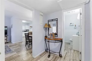 10801 W Elbow Dr, Tampa, FL 33612 - Photo 24