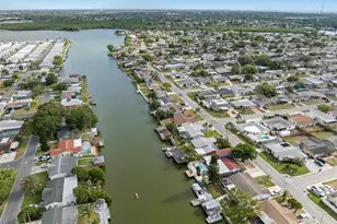 2330 Society Dr, Holiday, FL 34691 - Photo 48